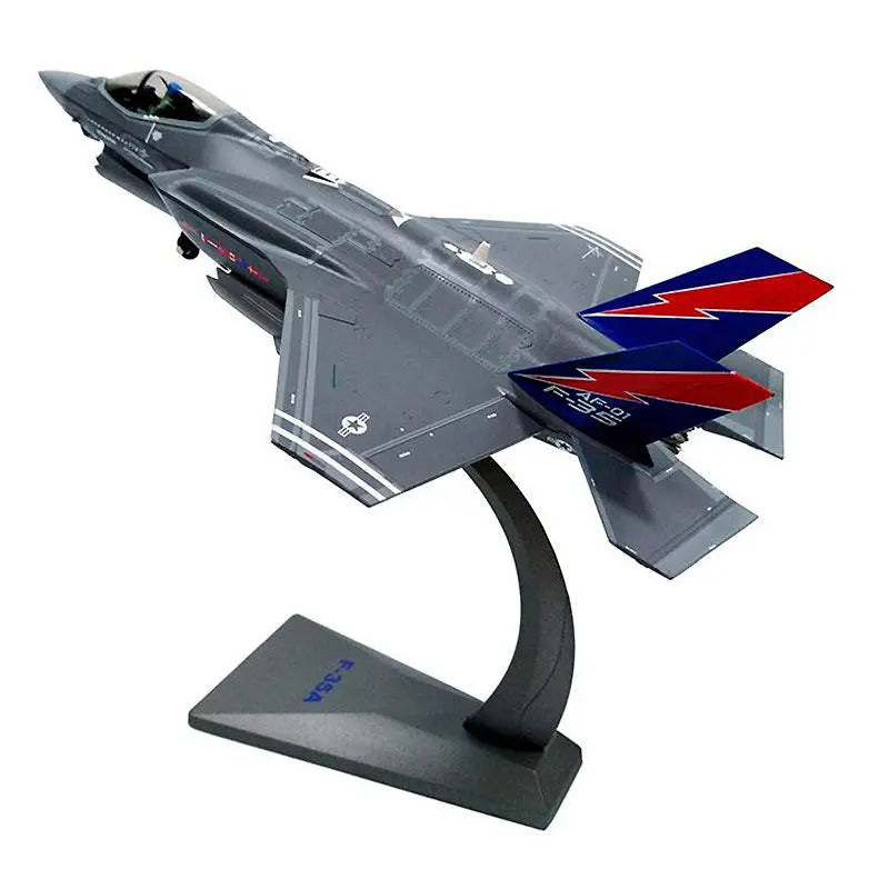 1: Maquette de chasseur 72F35A beldemo5-toys2
