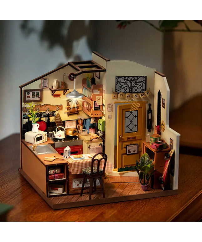 Rolife Happy Kitchen Dollhouse Minature House DIY Wooden Puzzle With LED Light beldemo5-toys2