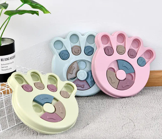 Dog eating interactive stuffy toy beldemo5-toys2