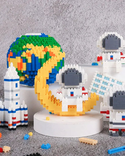 Creative Diy Mini Astronaut Building Blocks Children Toy Birthday Gifts beldemo5-toys2