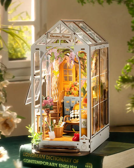Robotime Rolife Book Nooks Series Stories In Books 4 Kinds DIY Wooden Miniature House Furniture Sakura Densya TGB01 Dropshipping beldemo5-toys2