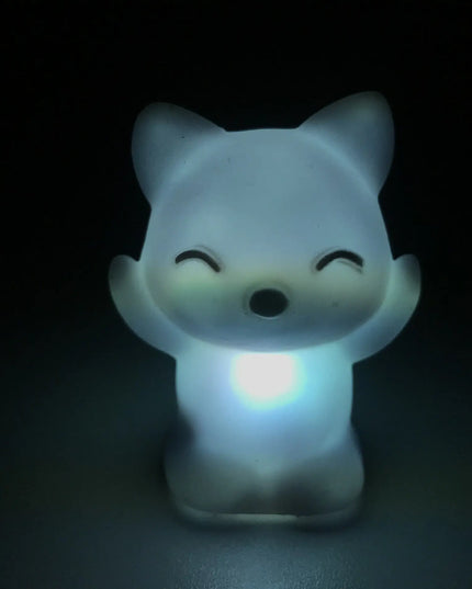 Hot Sale LED Fox Night Light Home Bedroom Desktop 7 Changing Colors Lovely Fox Shape LED Night Light Decoration Bedside Lamp beldemo5-toys2