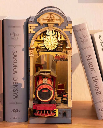 Robotime Rolife DIY Book Nook Wooden Miniature Doll House Light For Bookshelf Insert Furniture beldemo5-toys2